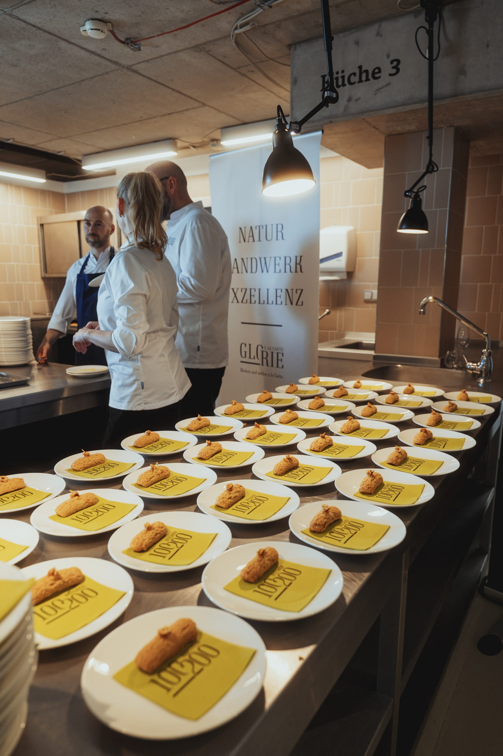 4-Hands-Dinner: 100/200 Kitchen trifft Ugly Duckling
